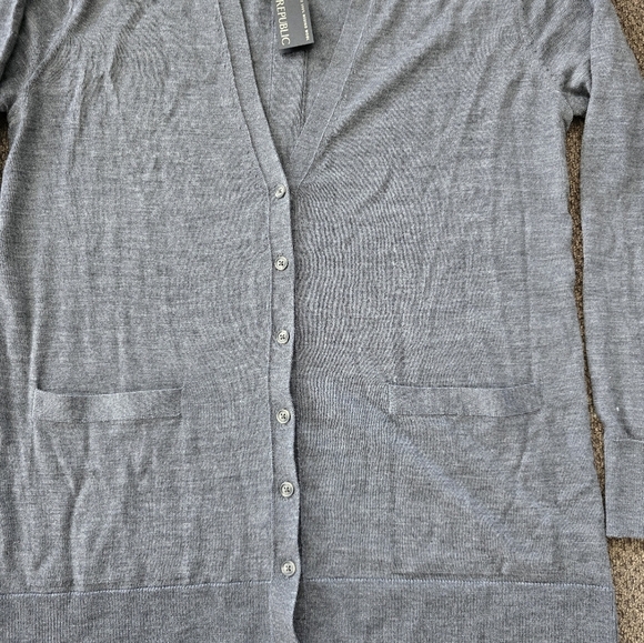 Banana Republic Merino Wool Sweater Cardigan Men Sz M Gray Long Sleeve ButtonUp - Picture 5 of 12